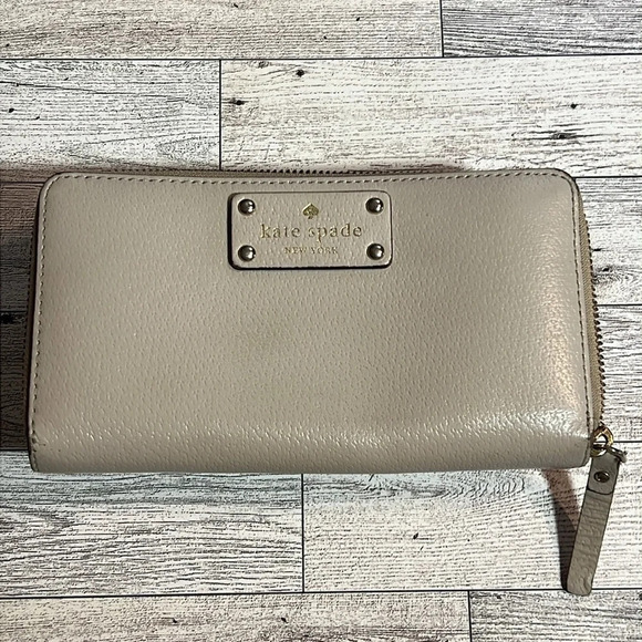 🌻 Kate Spade Wellesley Neda Leather Zip Around Wallet in Porcelain - Picture 3 of 12